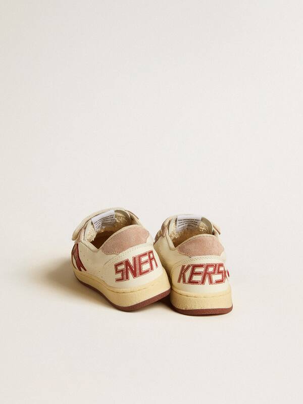 Golden Goose - Ball Star Teen in nappa and suede with red star and red embroidered heart in 