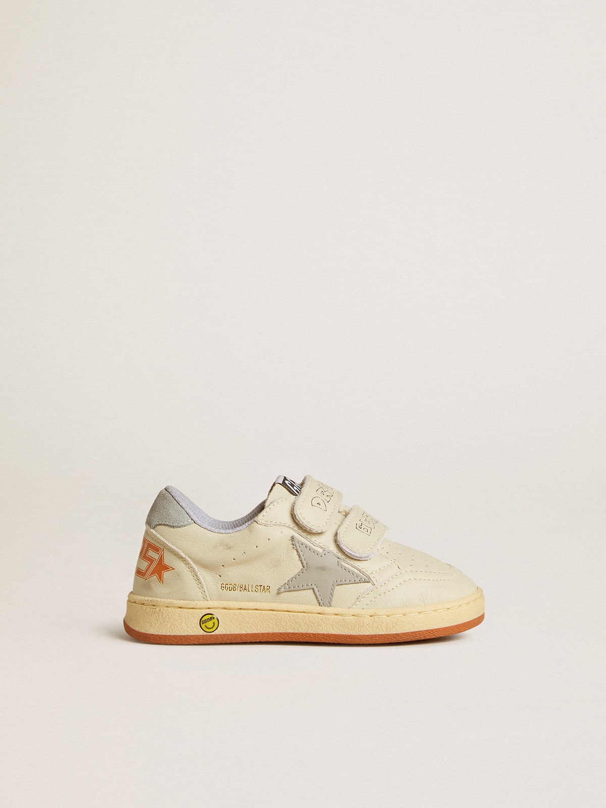 Golden Goose - Ball Star Teen in white leather with powder blue star and heel tab in 