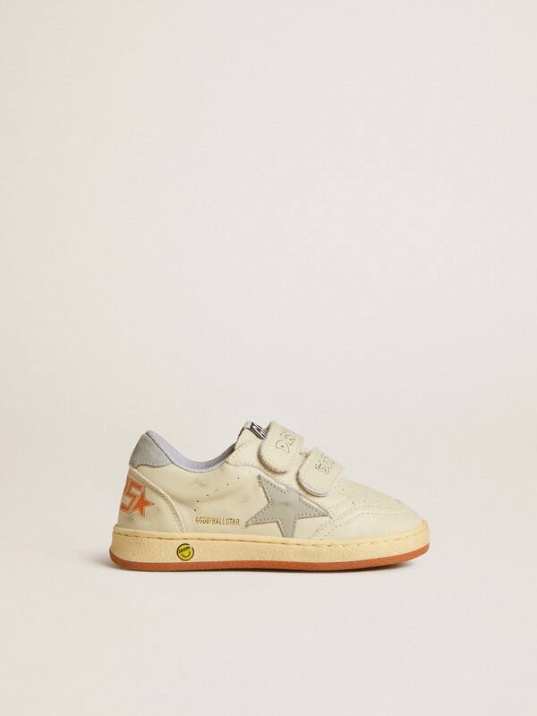 Golden Goose - Ball Star Teen in white leather with powder blue star and heel tab in 