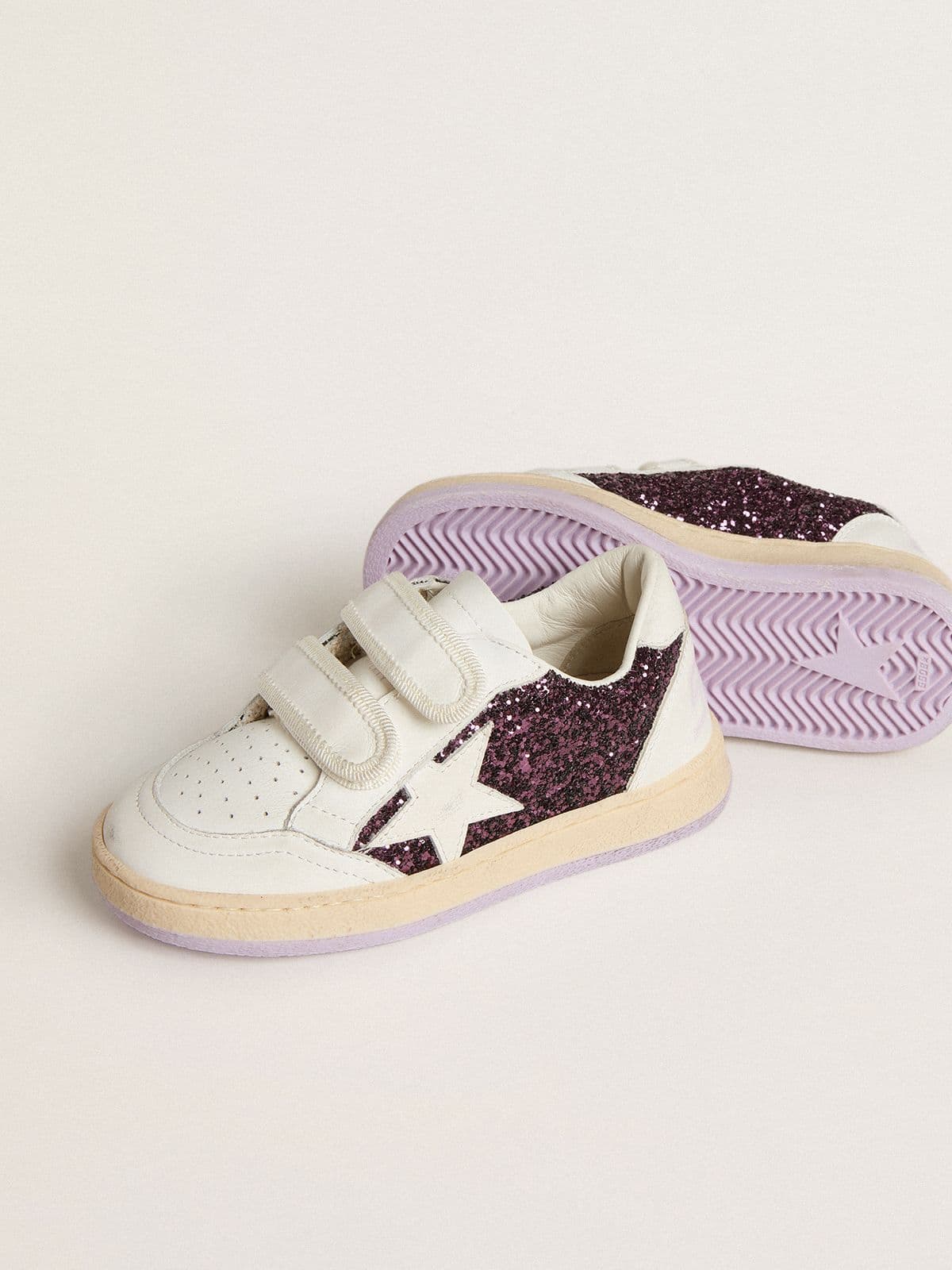Golden Goose - Ball Star Teen in glitter viola con stella e talloncino in pelle bianca in 