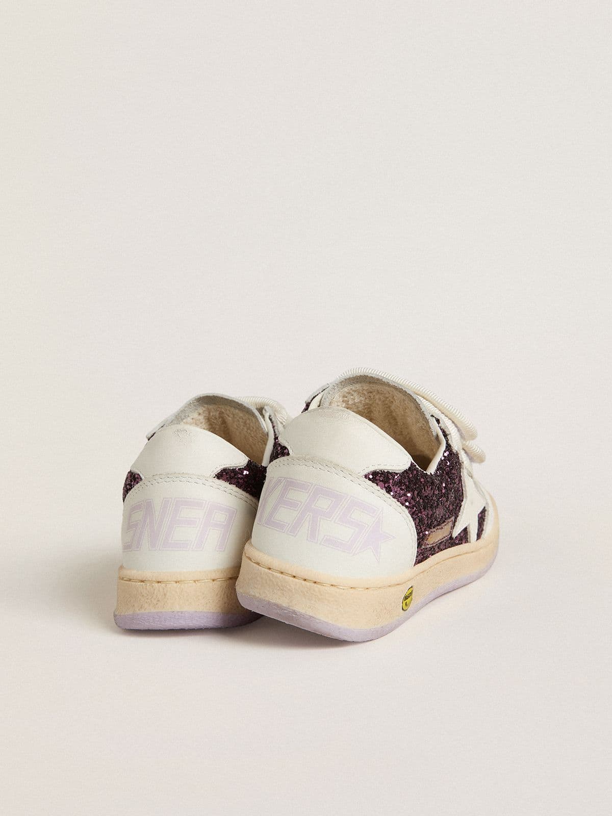 Golden Goose - Ball Star Teen in glitter viola con stella e talloncino in pelle bianca in 