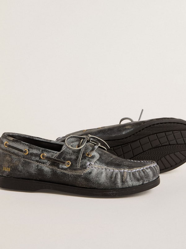Golden Goose - Cruise Teen loafer in distressed-effect black leather in 