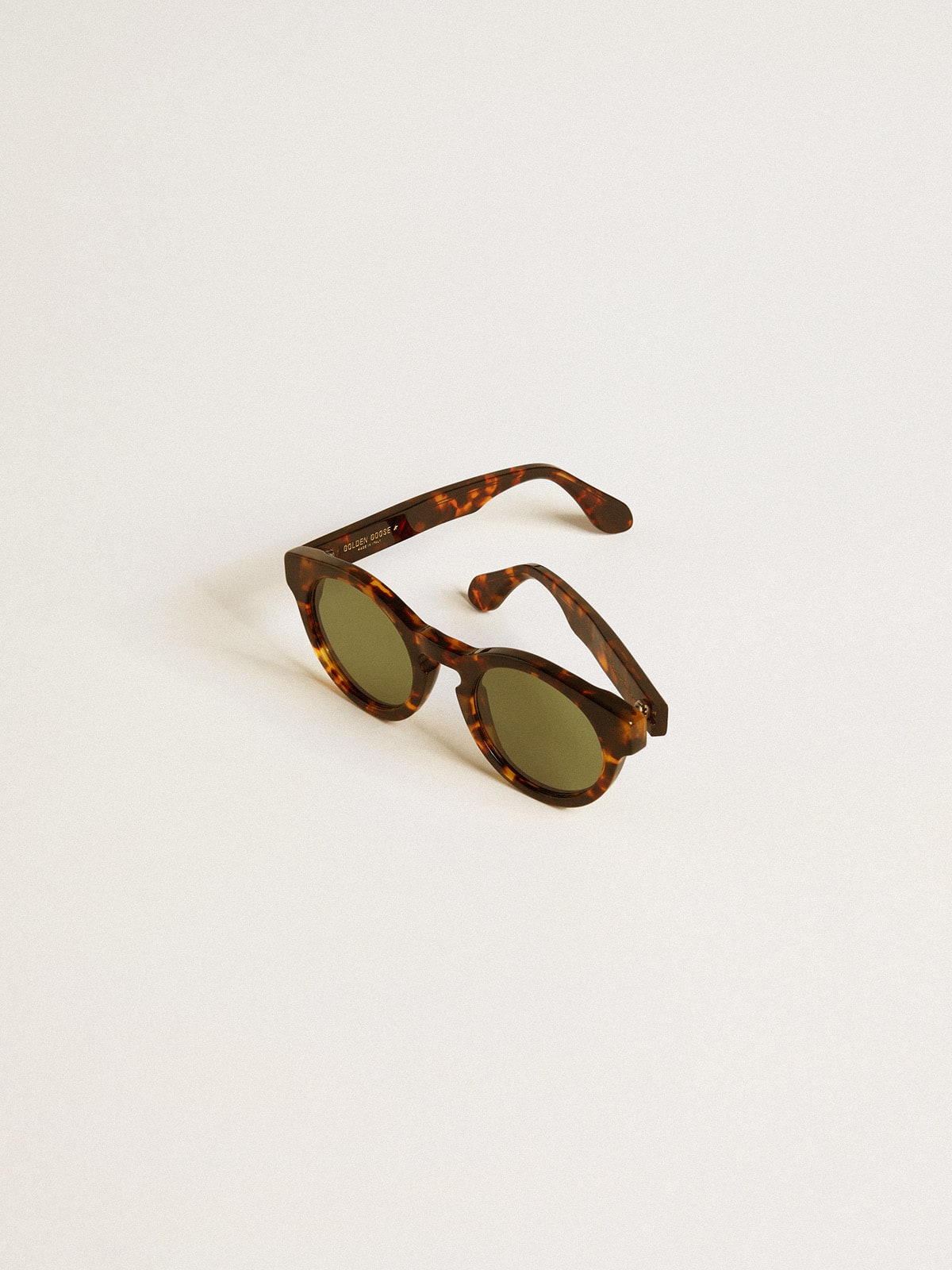 Golden Goose - Square style Panthos sunglasses with havana brown frame and green lenses in 