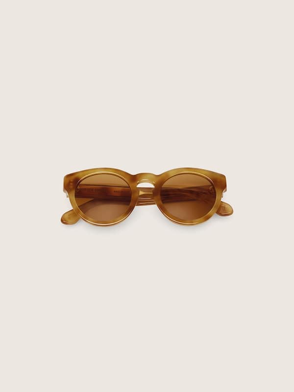 Golden Goose - Panthos-style sunglasses with honey frame and beige lenses in 