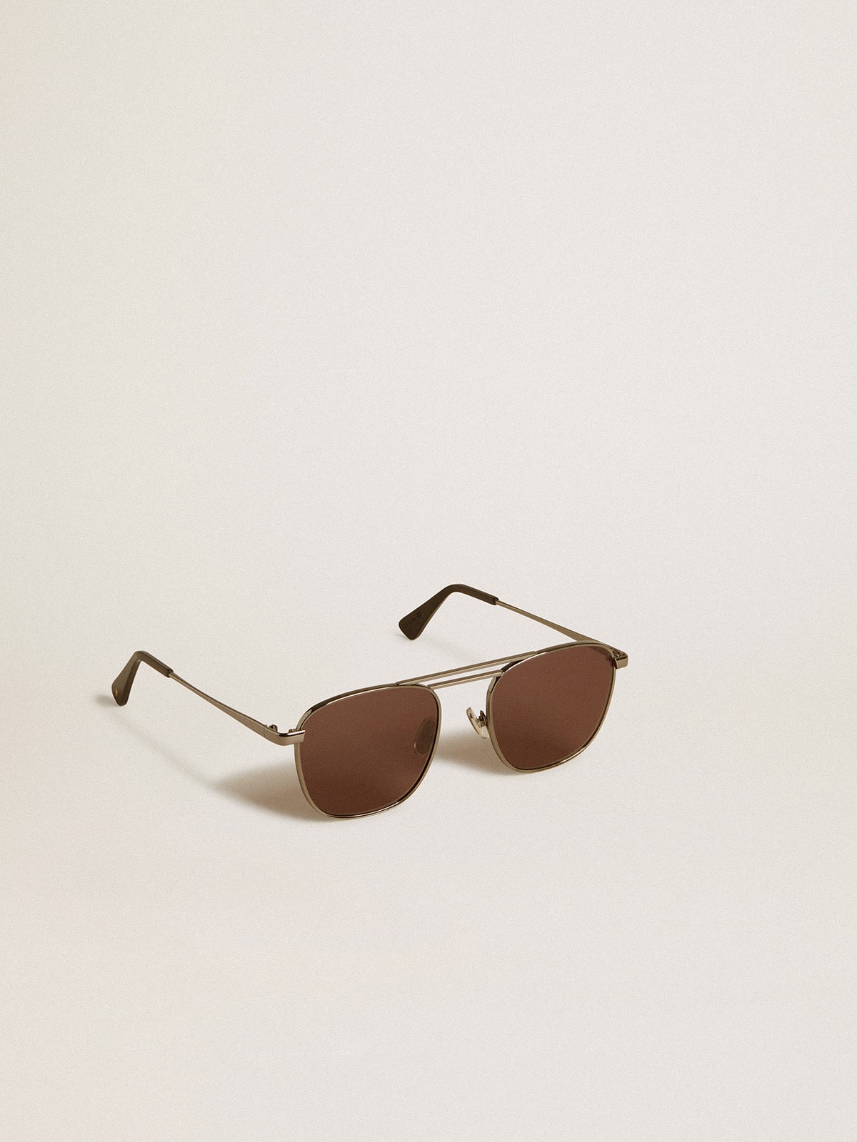 Golden Goose - Lunettes de soleil modèle aviateur avec monture et verres noirs   in 