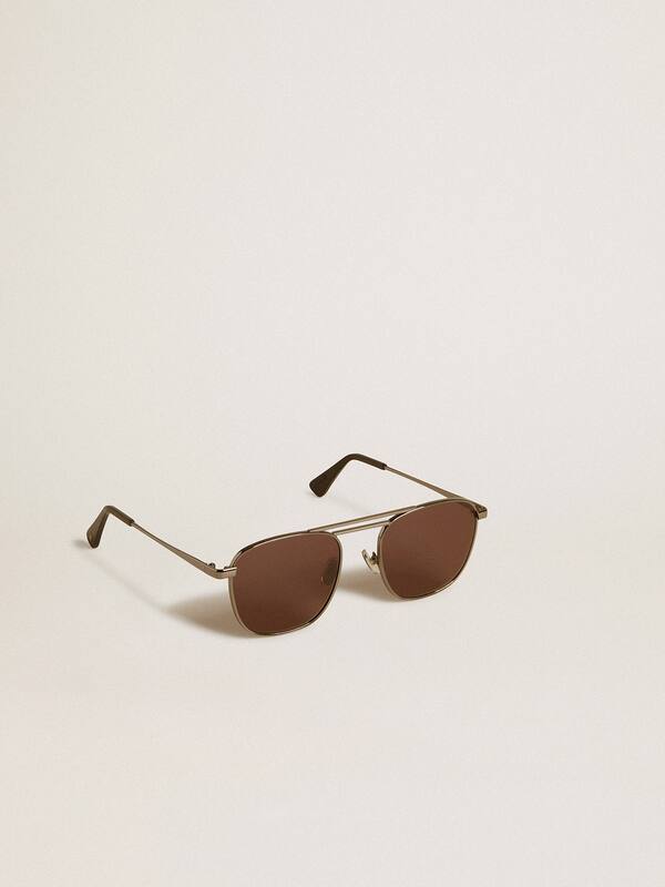 Golden Goose - Aviator style sunglasses with black frame and lenses   in 