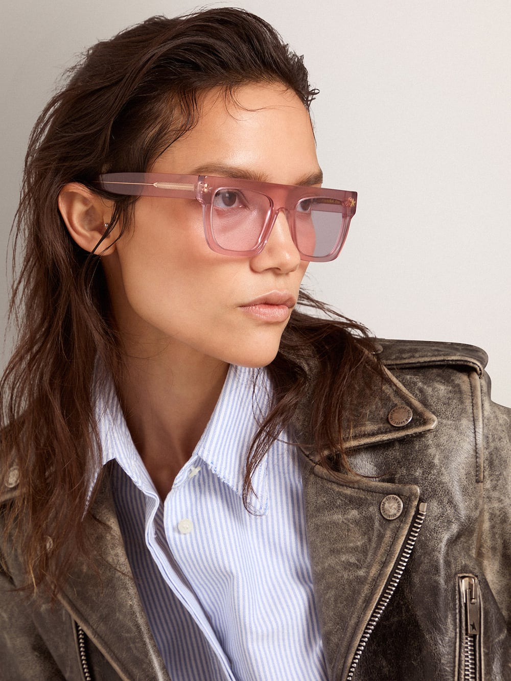 Golden Goose - Square-style Sunframe Jamie with clear pink frame and pink lenses in 