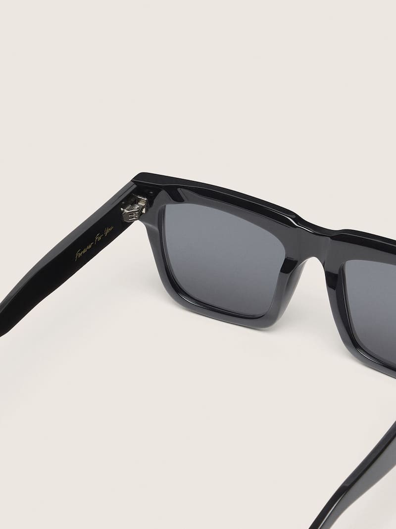 Golden Goose - Square-style Jamie sunglasses with black frame and gold logo in 
