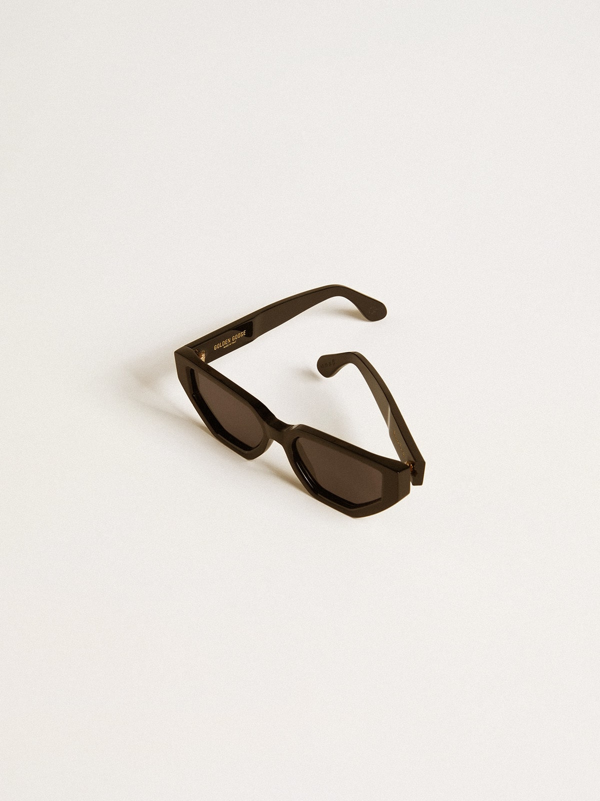 Golden Goose - Rectangular style sunglasses with black frame and lenses in 