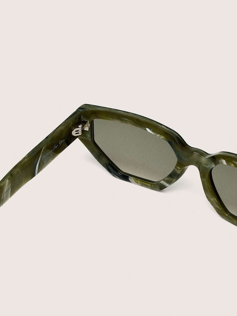 Golden Goose - Gafas de sol rectangulares Jamie con montura verde efecto m&aacute;rmol in 