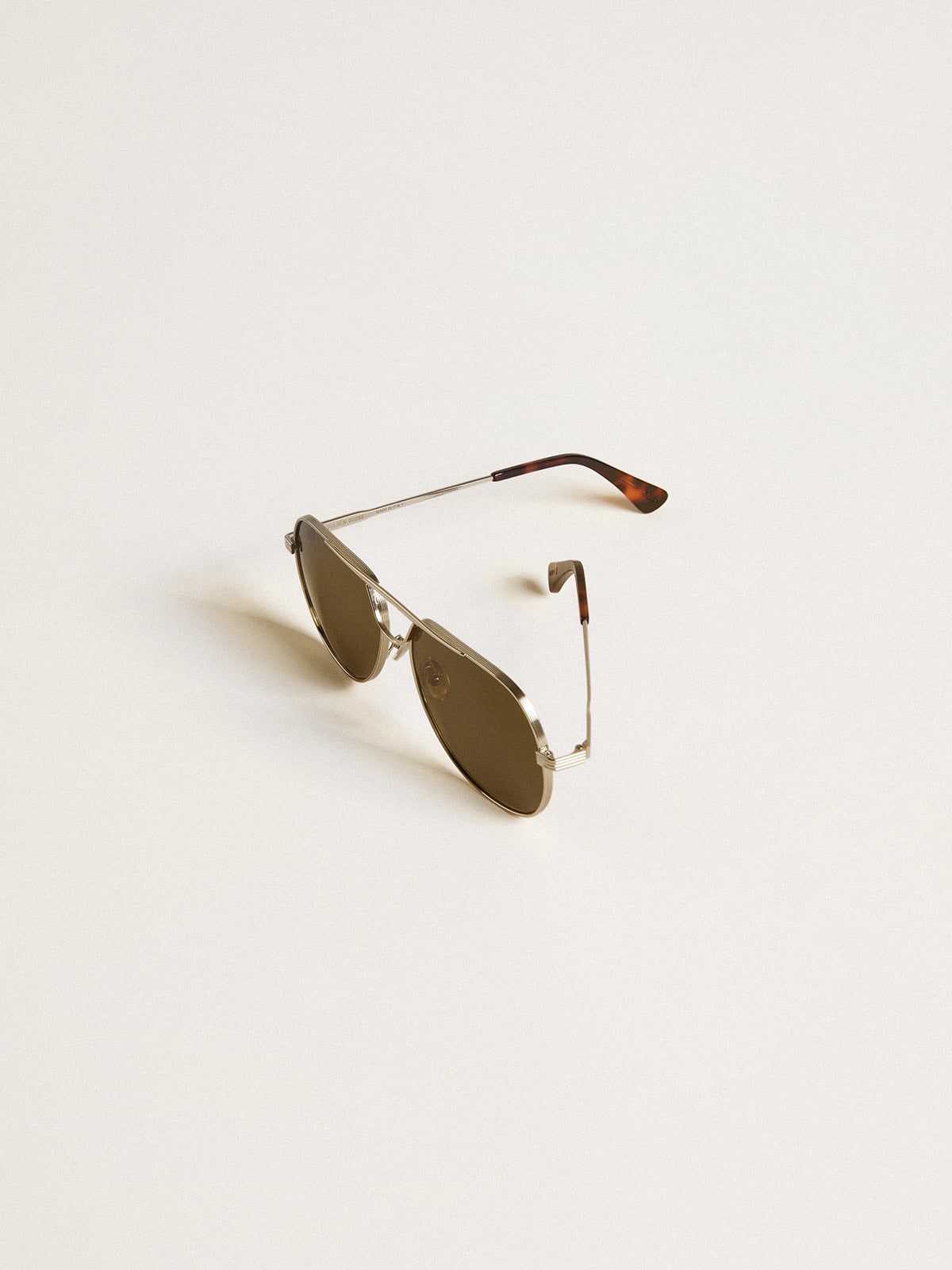 Golden Goose - Gafas de sol modelo aviador con montura plateada y lentes verdes in 