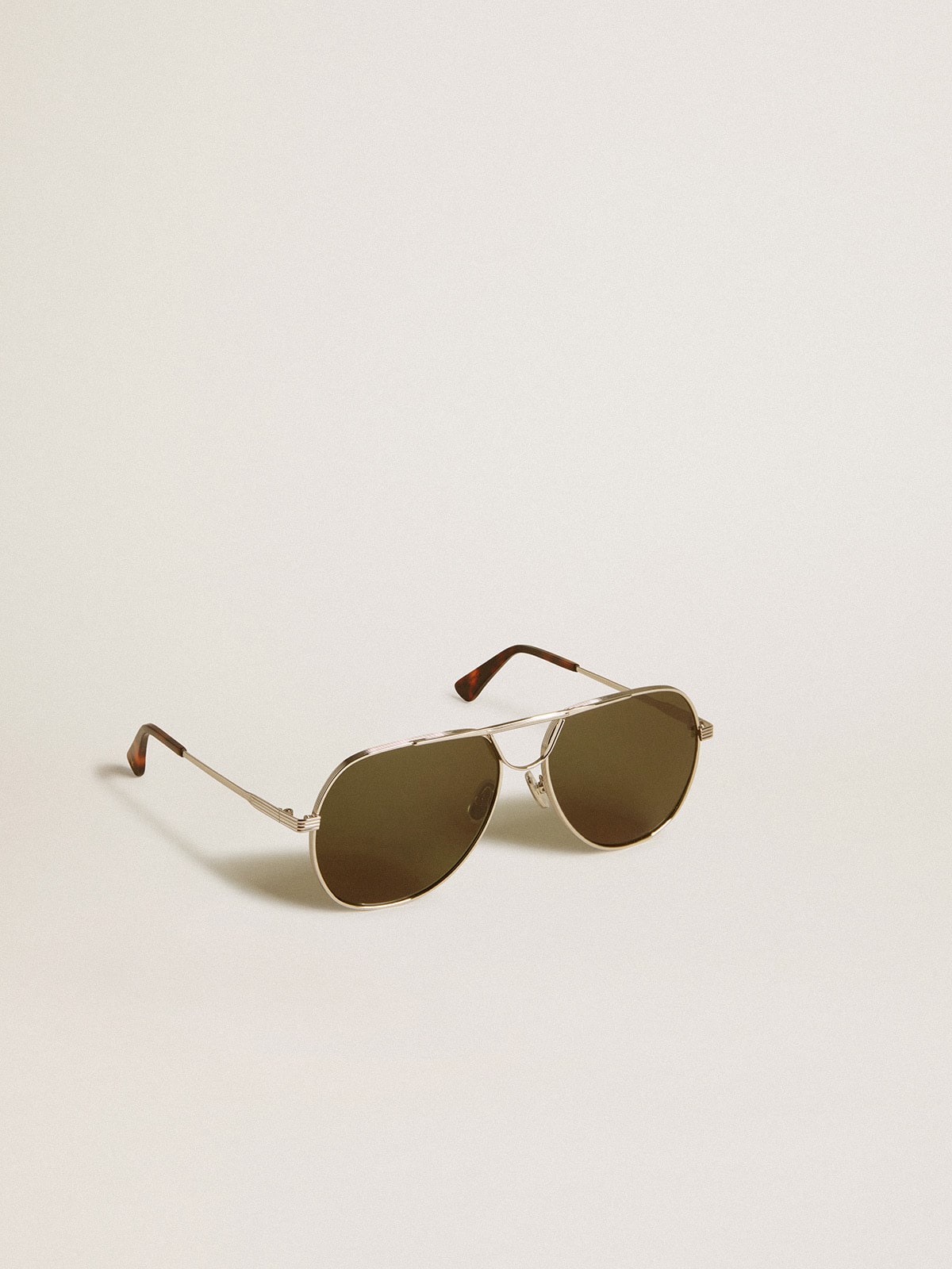 Golden Goose - Gafas de sol modelo aviador con montura plateada y lentes verdes in 