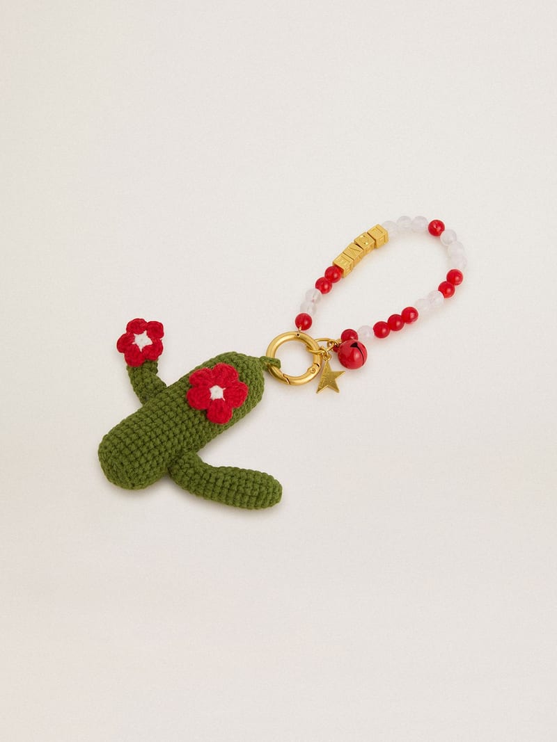 Golden Goose - Charm con cactus in cotone crochet con catenina in perle in 