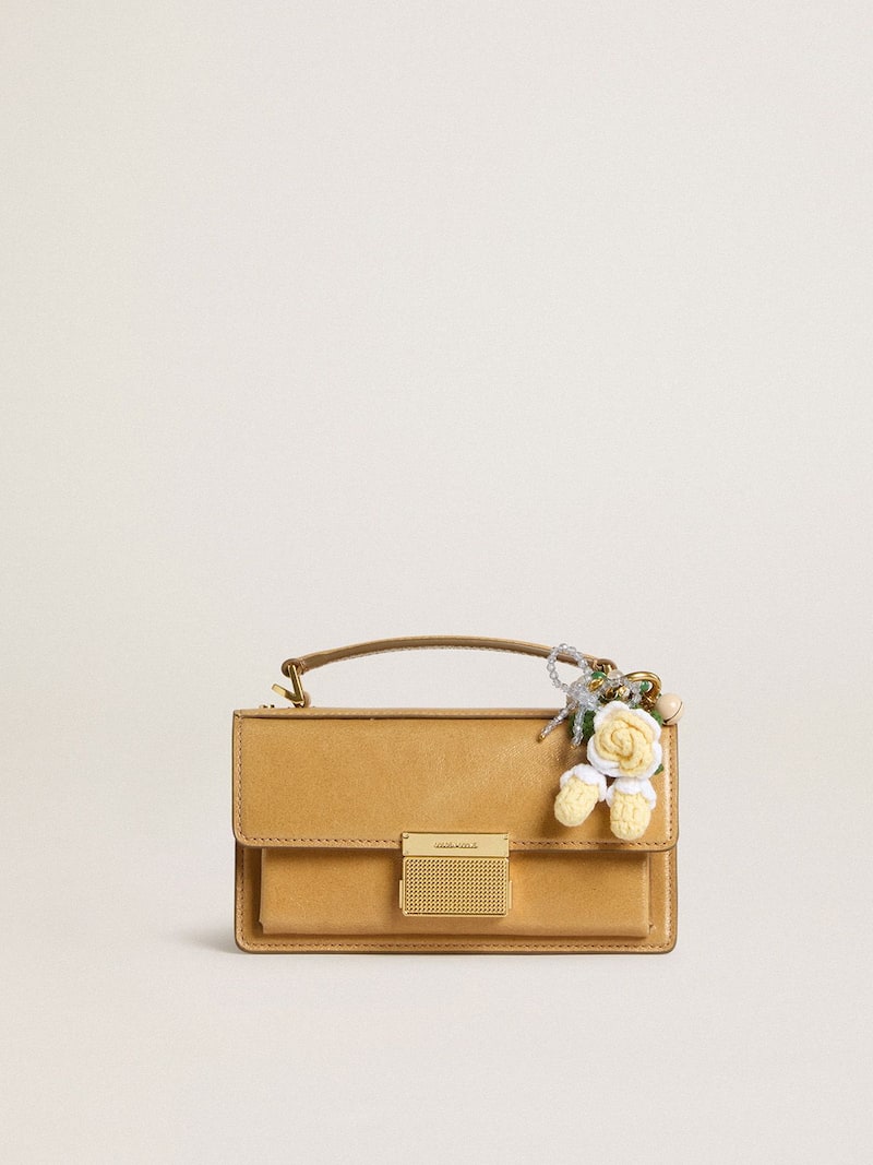 Golden Goose - Charm con rosa gialla in cotone crochet con catenina in perle in 