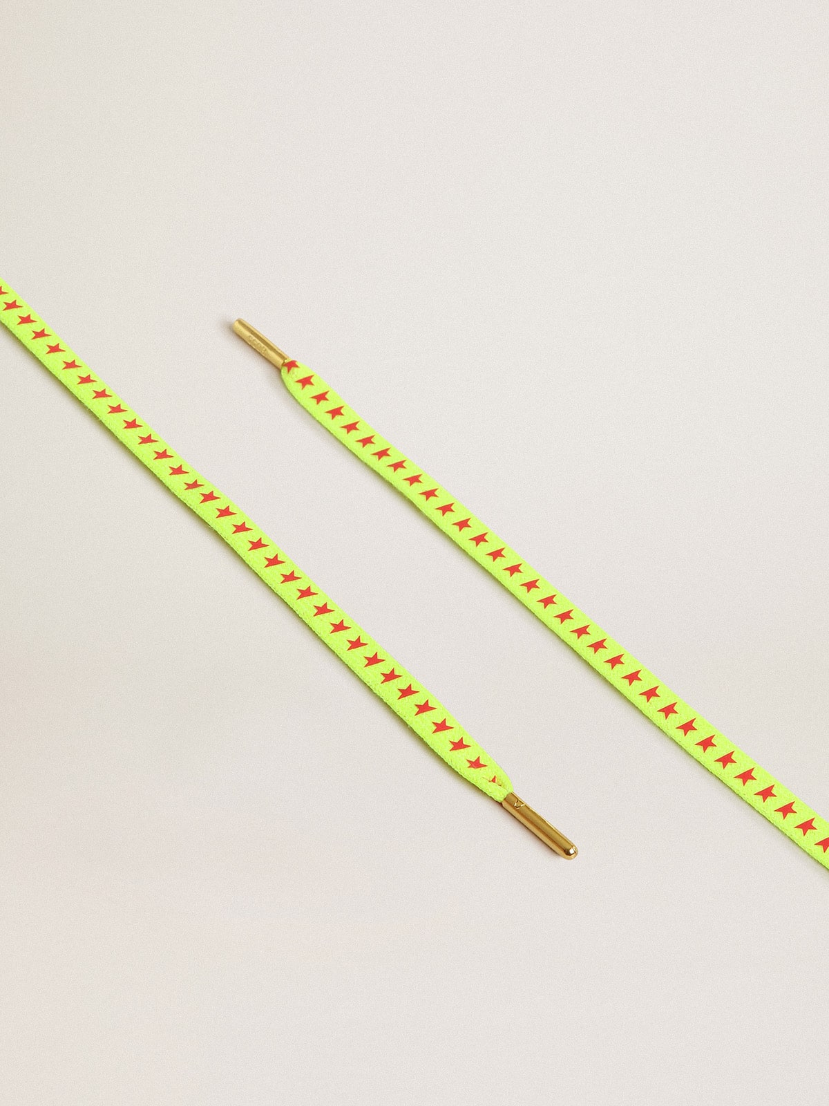 Golden Goose - Lacets jaune fluo avec &eacute;toiles orange contrast&eacute;es in 