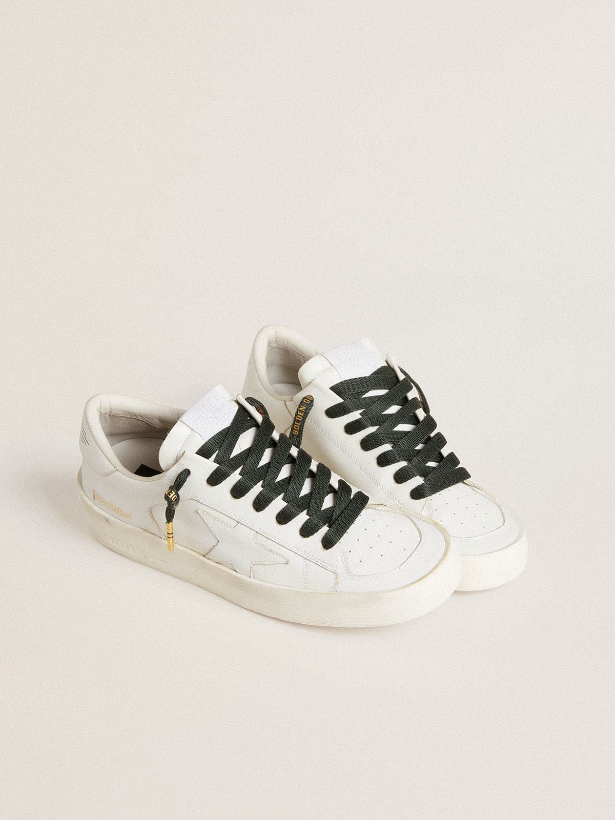 Golden Goose - 濃緑色のコットンシューレース、対照的なゴールドカラーのロゴ付き in 