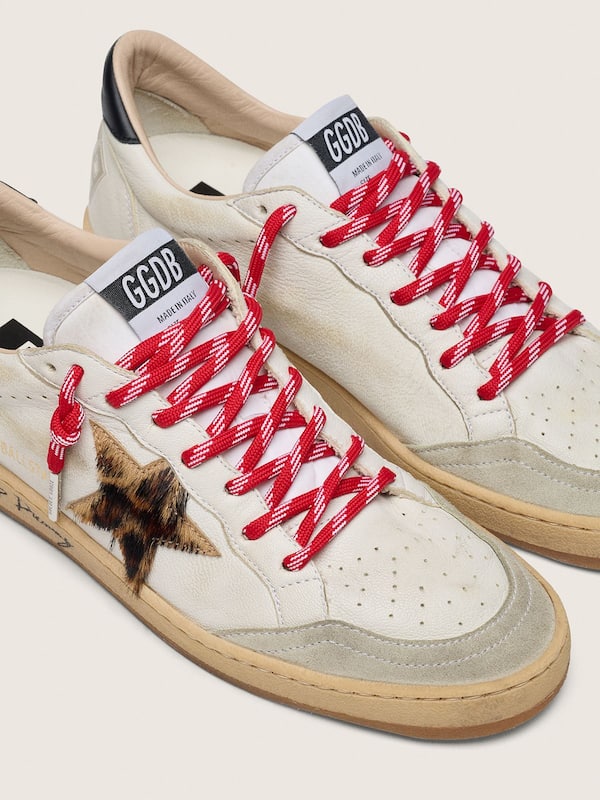 Red hiking laces with white details