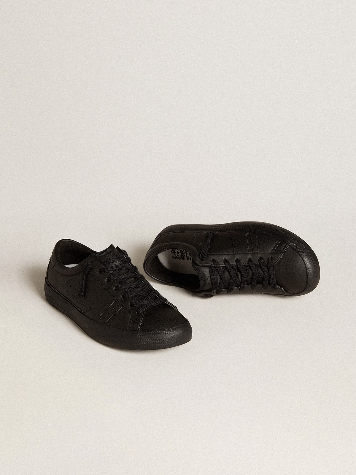 Yatay Model 1B sustainable sneakers with bio-based upper and black Y | Golden  Goose