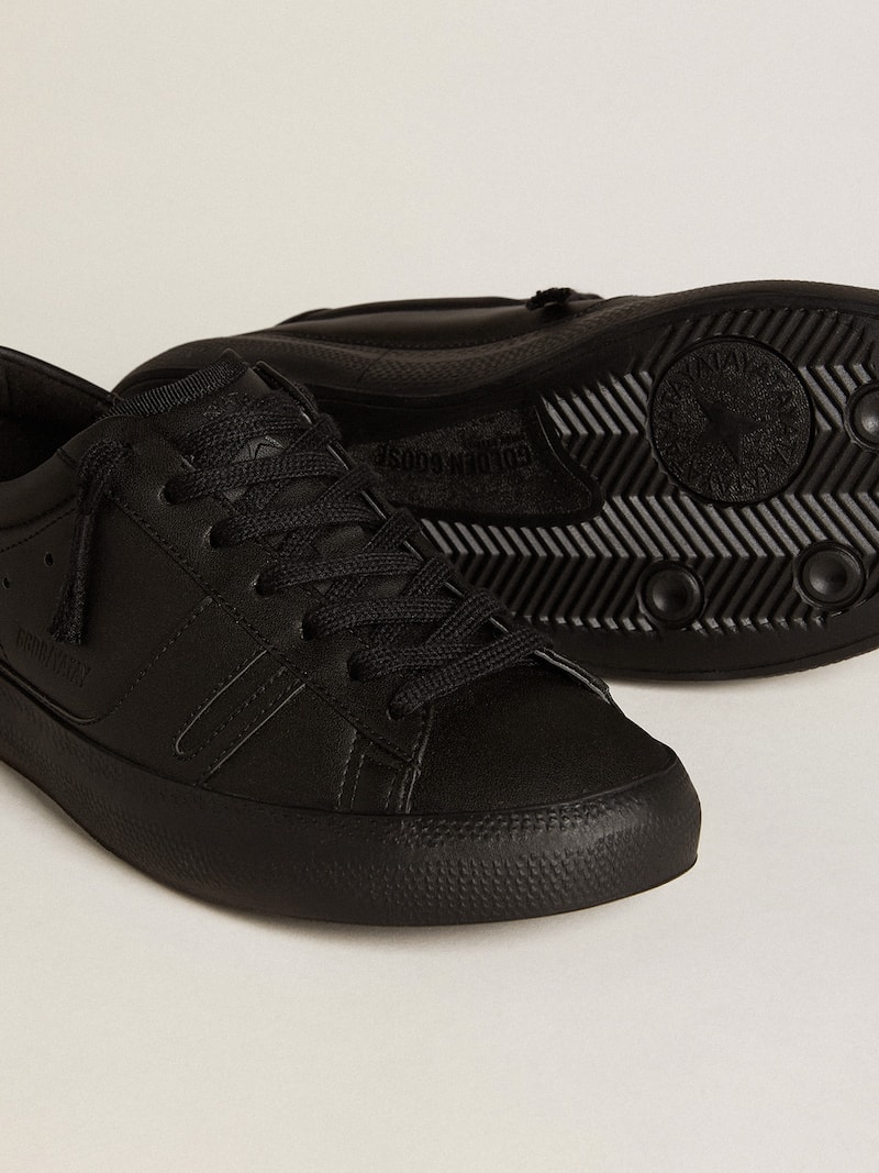 Golden Goose - Yatay Model 1B sustainable sneakers with bio-based upper and black Y in 