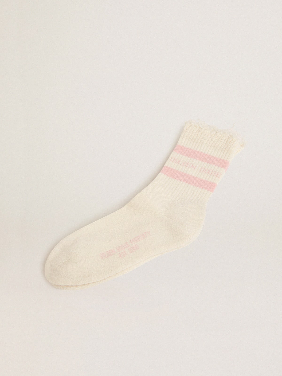 Golden Goose - Distressed-finish white socks with baby-pink logo and stripes in 