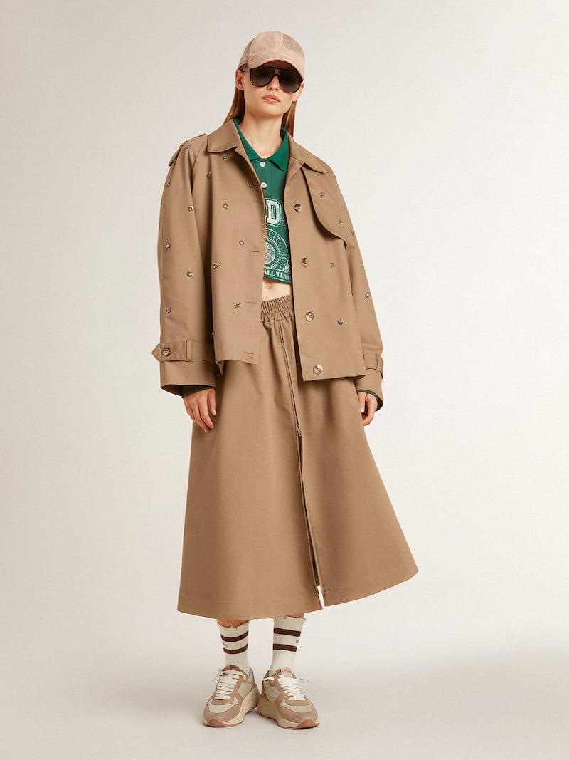 Golden Goose - Calzini bianco vissuto con dettagli distressed e stripes marroni in 