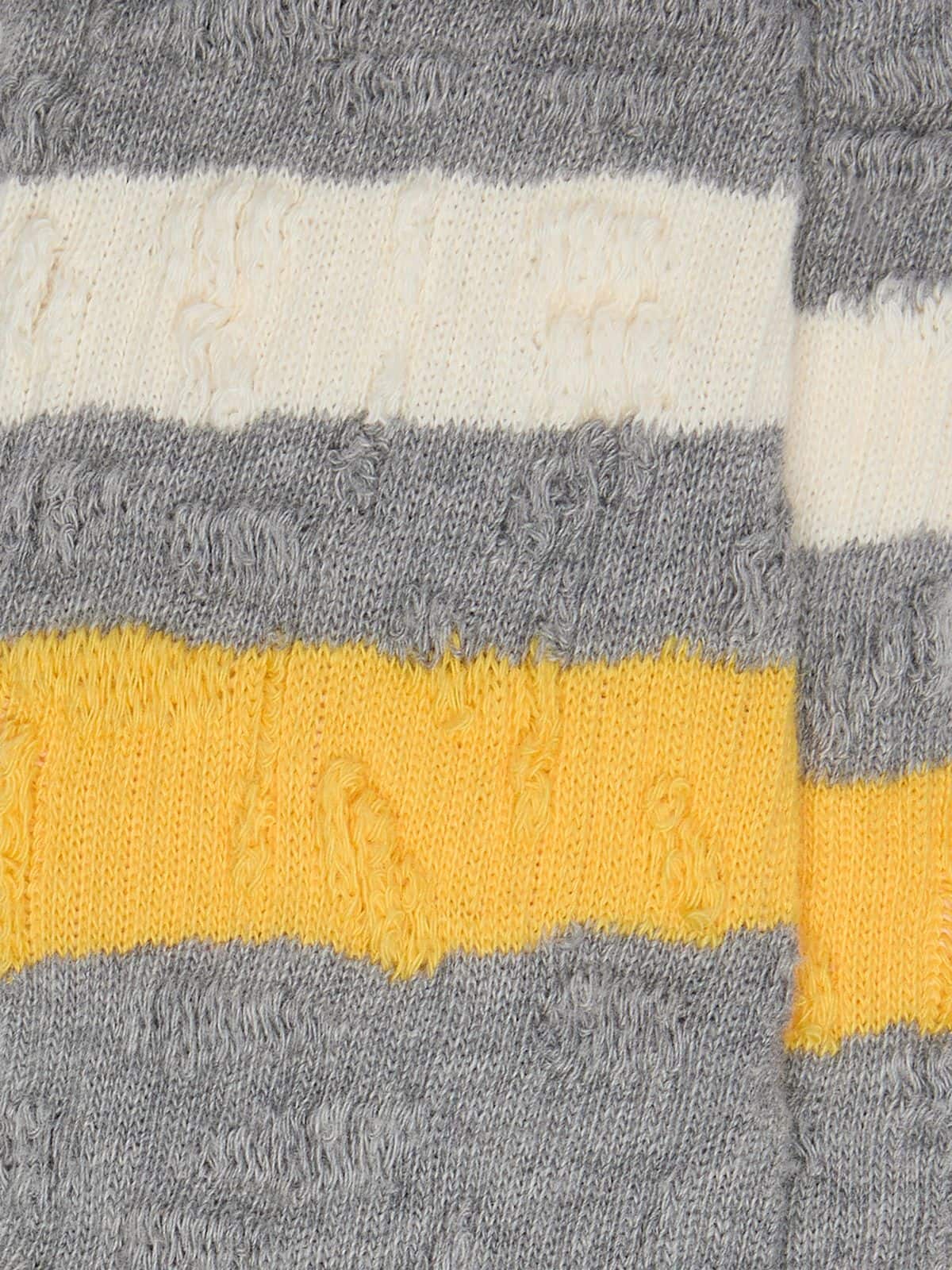 Golden Goose - Chaussettes grises avec d&eacute;tails us&eacute;s et rayures jaunes et blanches in 