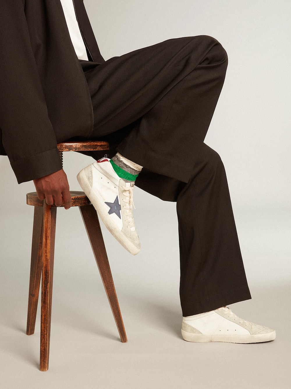 Golden Goose - Gray melange socks with distressed details and two-tone stripes in 