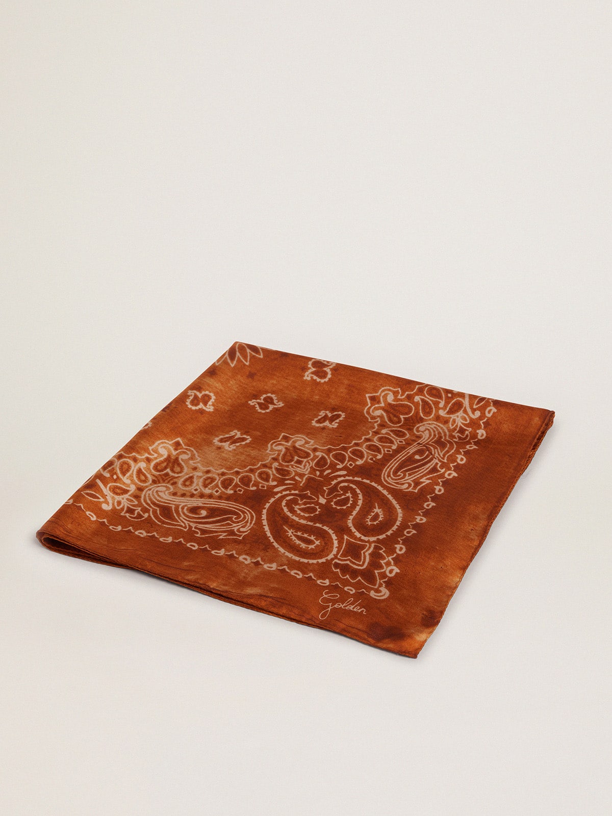 Golden Goose - Foulard Collezione Golden di colore terracotta con motivo paisley in 