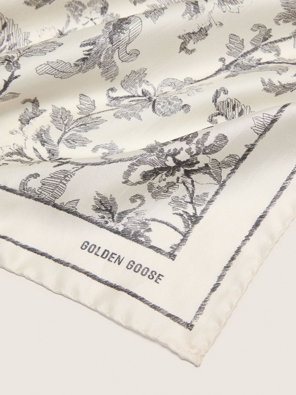 Women's Silk & Scarf Accessories Women's Silk & Scarf Accessories