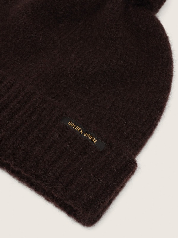 Golden Goose - Beanie in dark brown alpaca wool with pompom and contrasting label in 