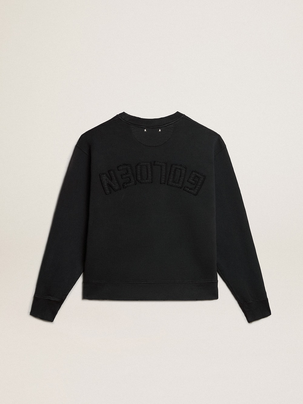 Golden Goose - Sweatshirt in washed black with reverse logo on the back - Asian fit in 