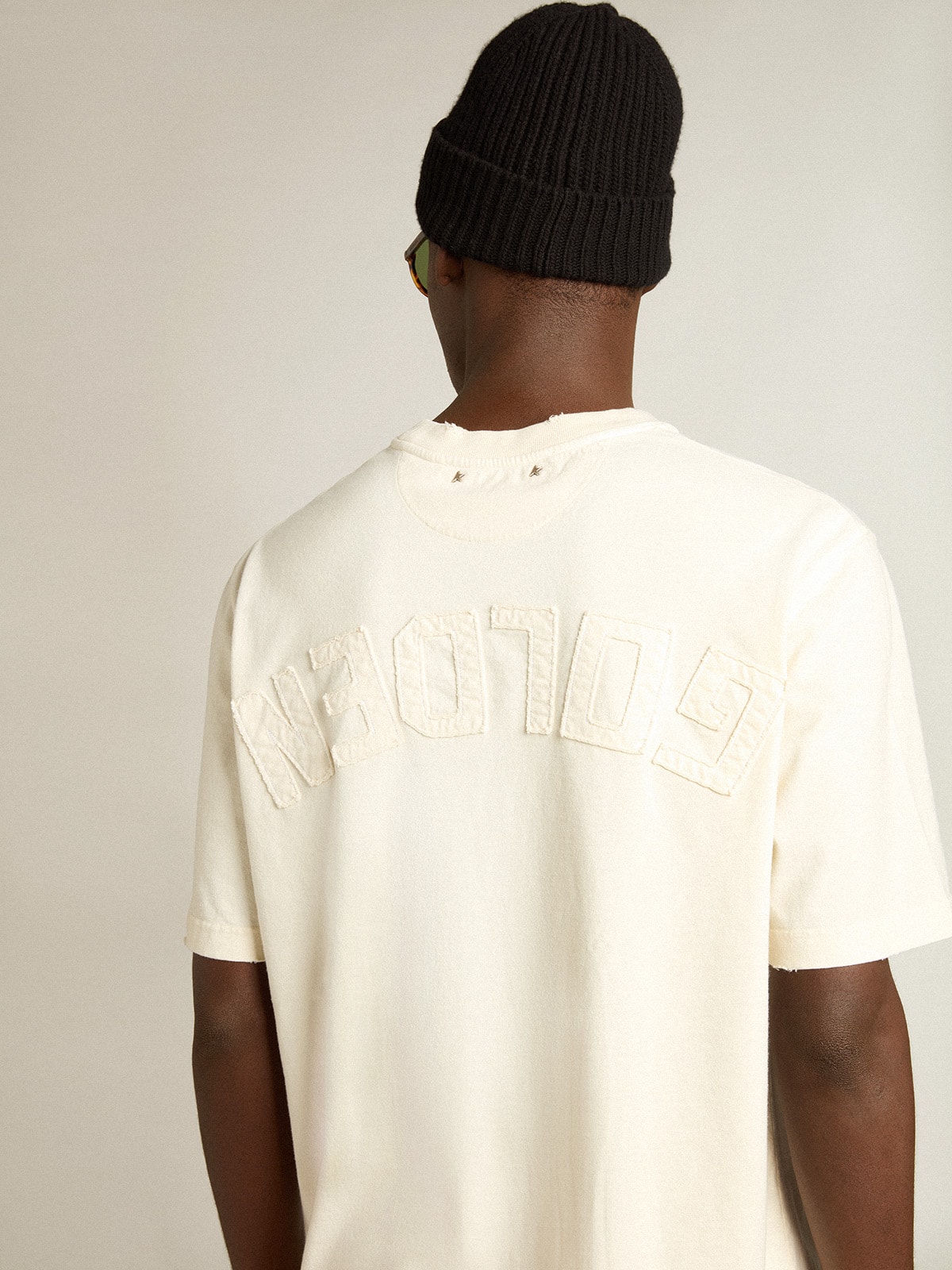 Golden Goose - T-shirt in aged white with reverse logo on the back - Jersey Capsule in 