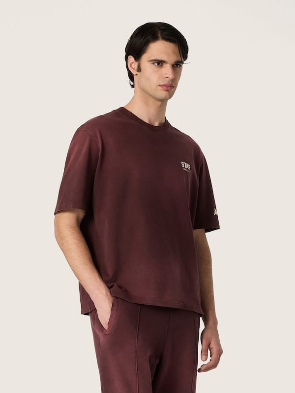 Golden Goose - Unisex T-shirt in burgundy cotton jersey with logo in 