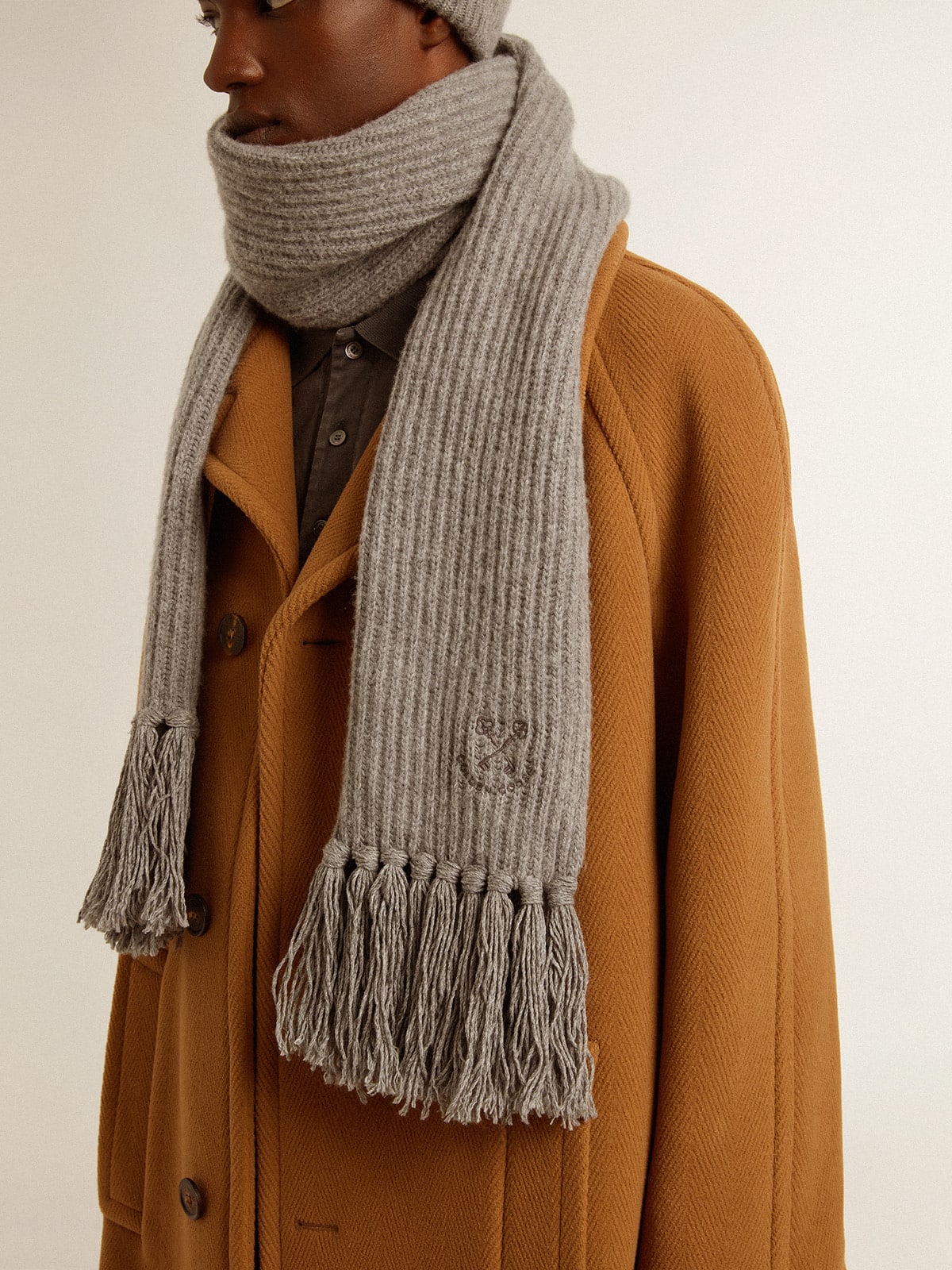 Golden Goose - Gray ribbed wool scarf in 