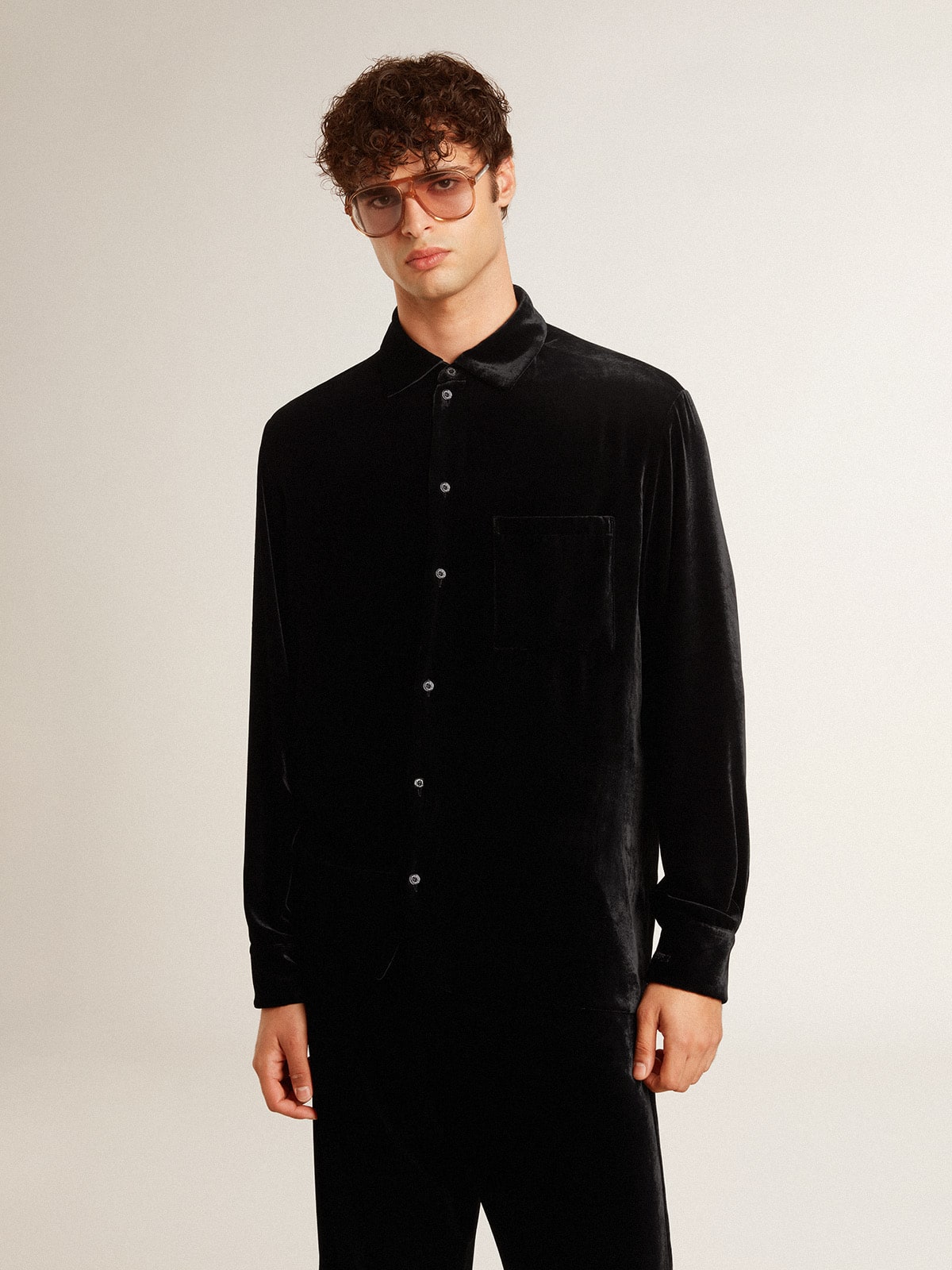 Golden Goose - Velvet-effect black shirt with embroidery in 