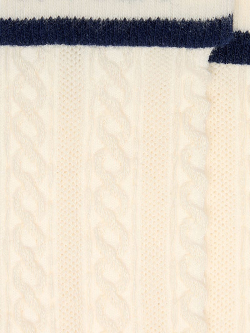 Golden Goose - Calzini color bianco vissuto con risvolto e dettagli blu scuro in 