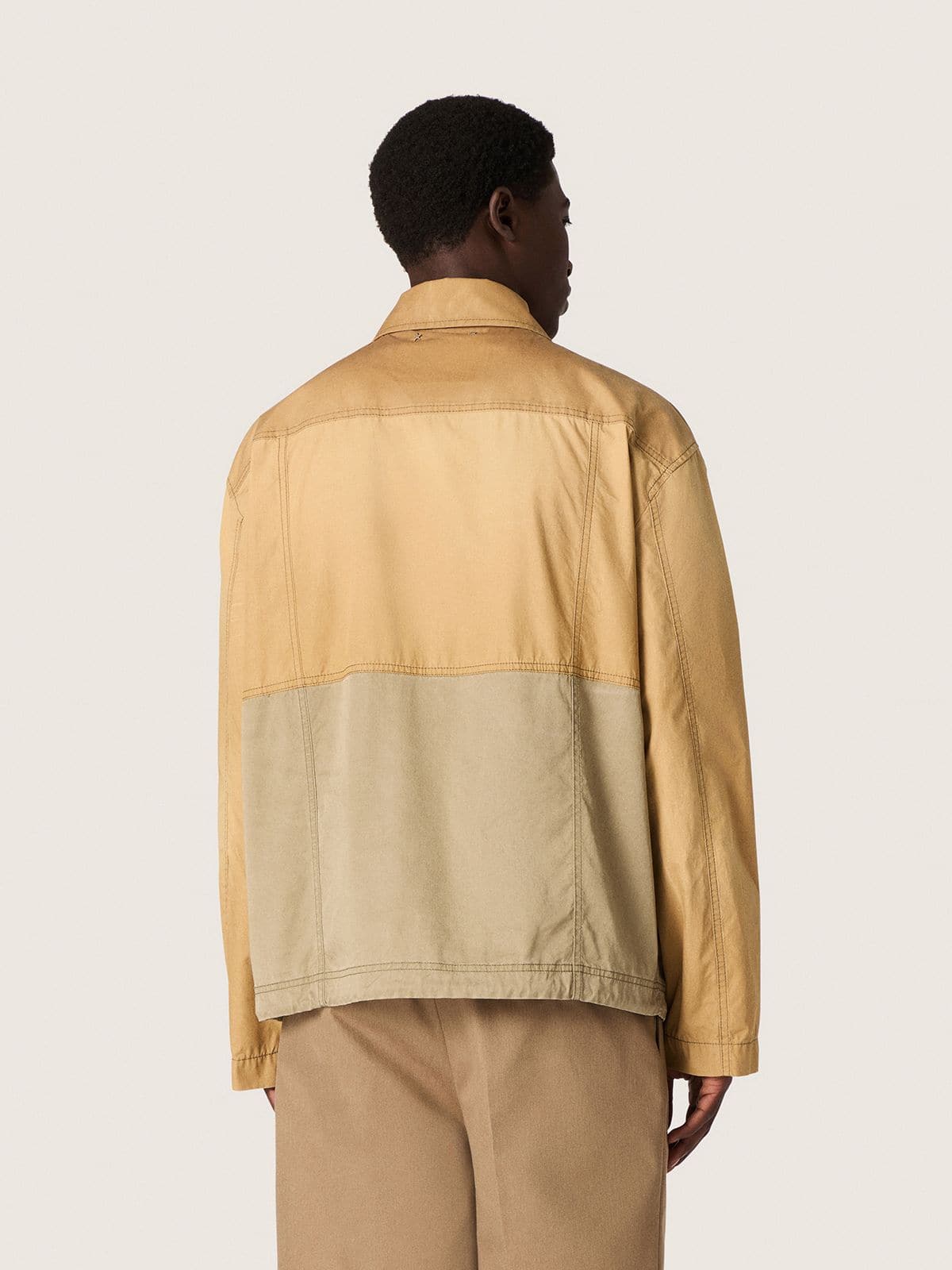 Golden Goose - Beige-armeegr&uuml;ne Unisex-Feldjacke aus Baumwolle mit Maxitaschen in 