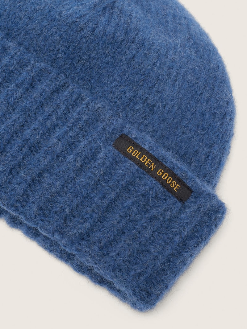 Golden Goose - Bonnet en laine alpaga bleue avec &eacute;tiquette contrast&eacute;e in 