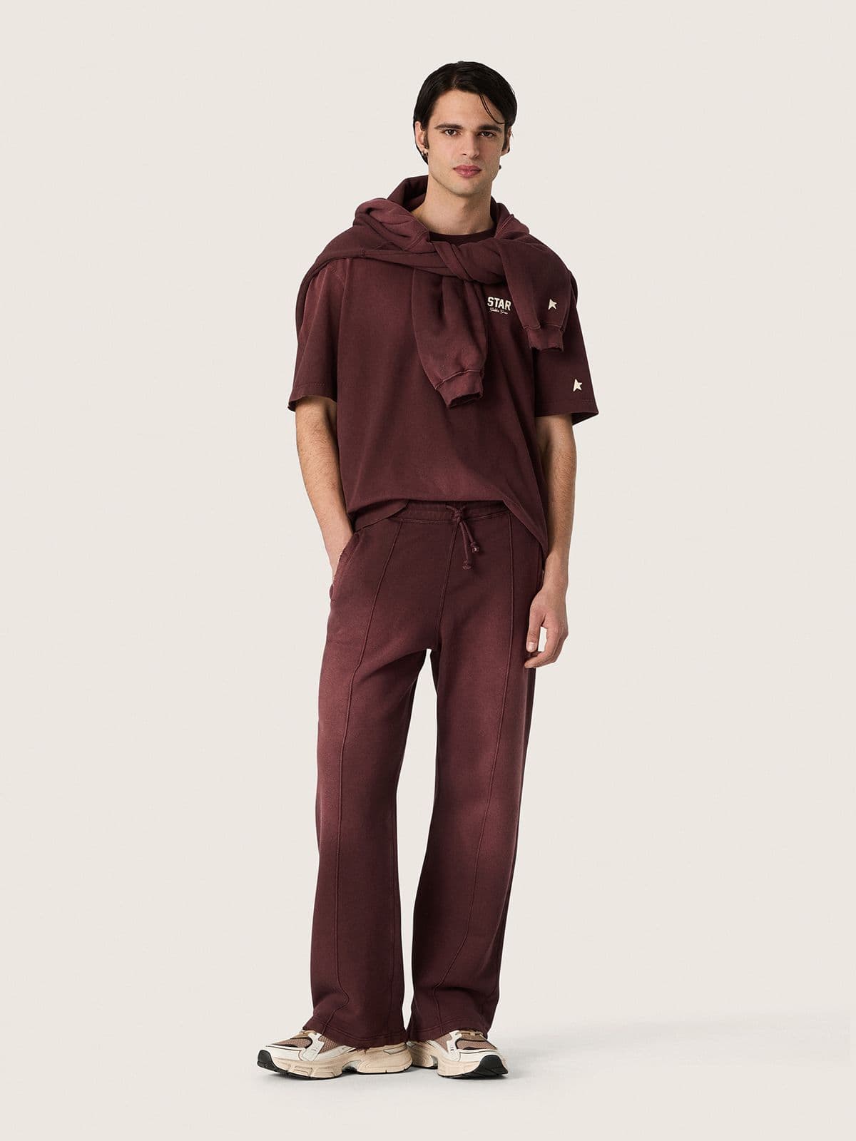 Unisex sweatpants in burgundy cotton fleece