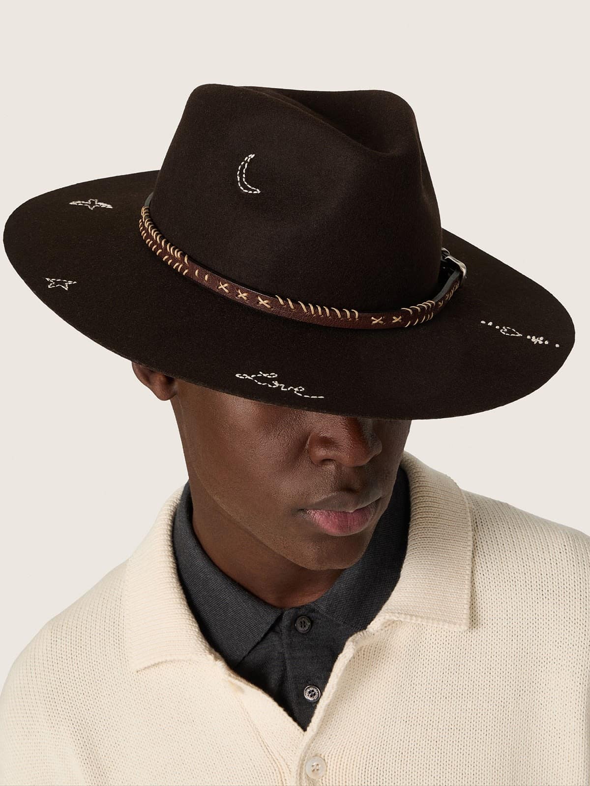 Golden Goose - Dark brown fedora hat with leather strap and white embroidery in 