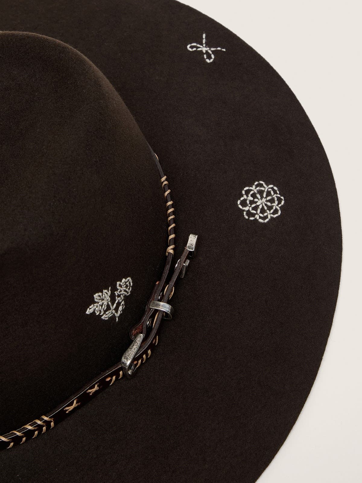 Golden Goose - Dark brown fedora hat with leather strap and white embroidery in 