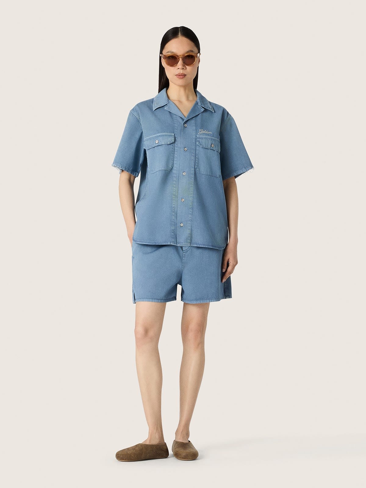 Golden Goose - Camicia unisex in denim azzurro con ricamo sul retro in 