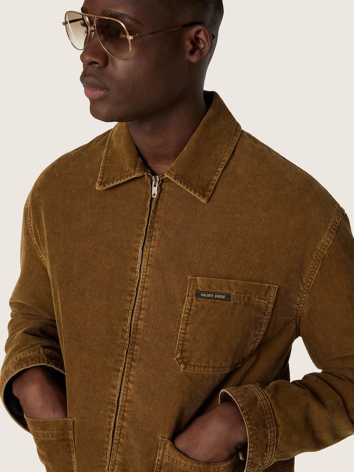 Golden Goose - Bernsteinfarbene Unisex-Jacke aus Rippensamt in 