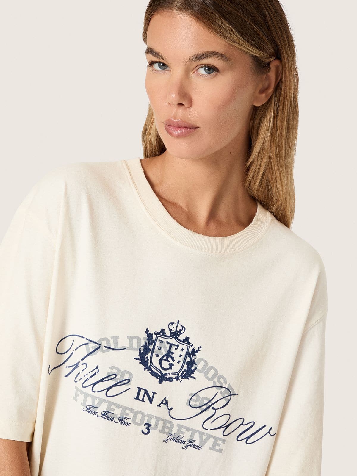 Golden Goose Golden Goose | FiveFourFive Unisex oversize cream-colored T-shirt T-Shirts & Polo Shirts blue unisex