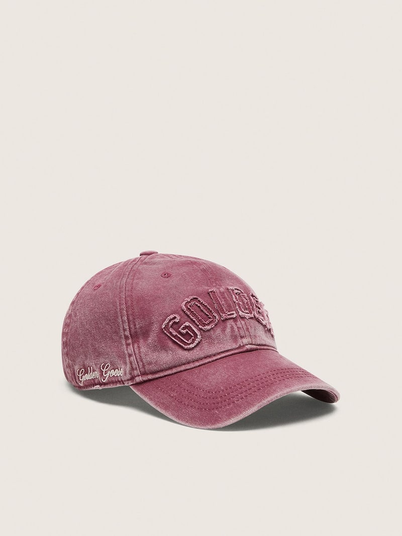 Golden Goose - Burgundy baseball cap with tone-on-tone &ldquo;Golden&rdquo; patch in 