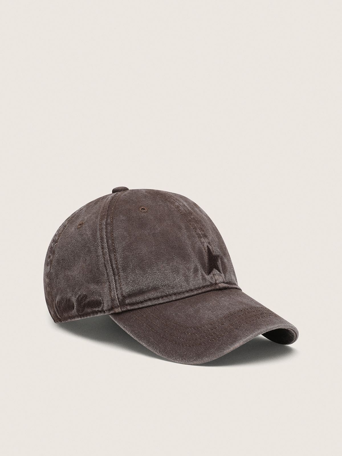 Golden Goose - Gorra de b&eacute;isbol de color marr&oacute;n oscuro con estrella bordada tono sobre tono in 