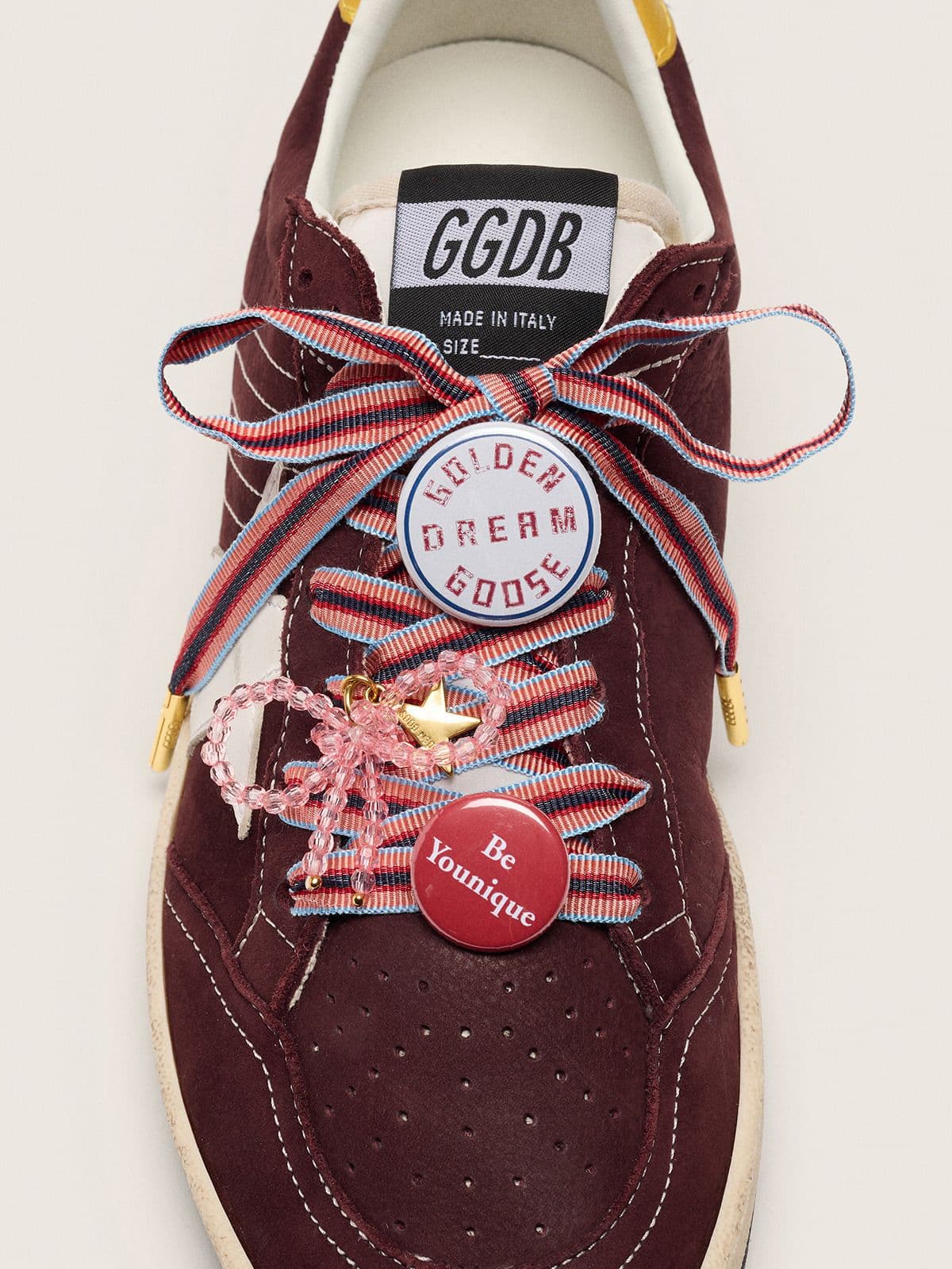Golden Goose - Lacets Skin « Playful » à rayures colorées avec charm et broches in 