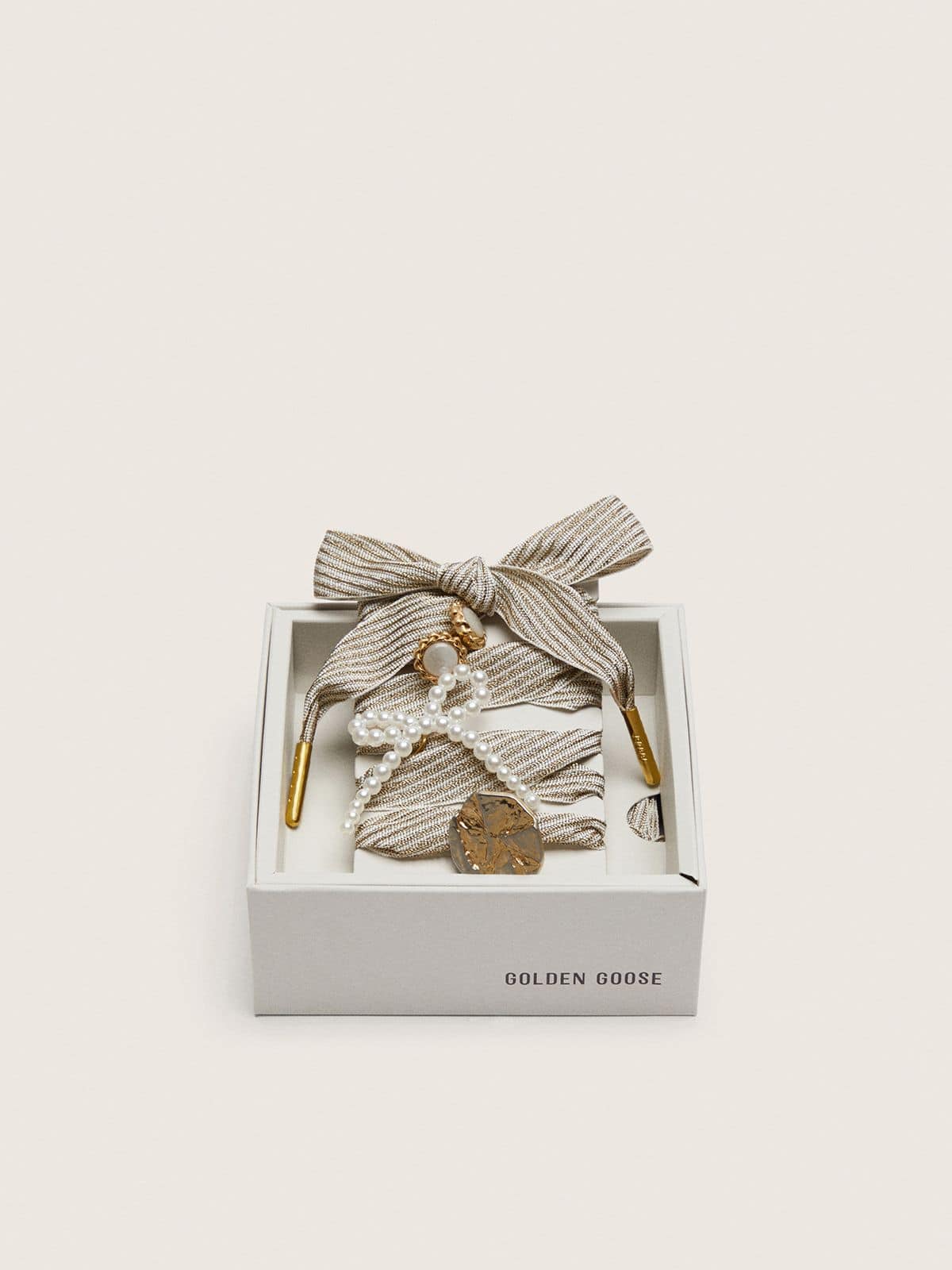 Golden Goose - Skins "Sparkling" white and gold striped laces embellished with charms in 