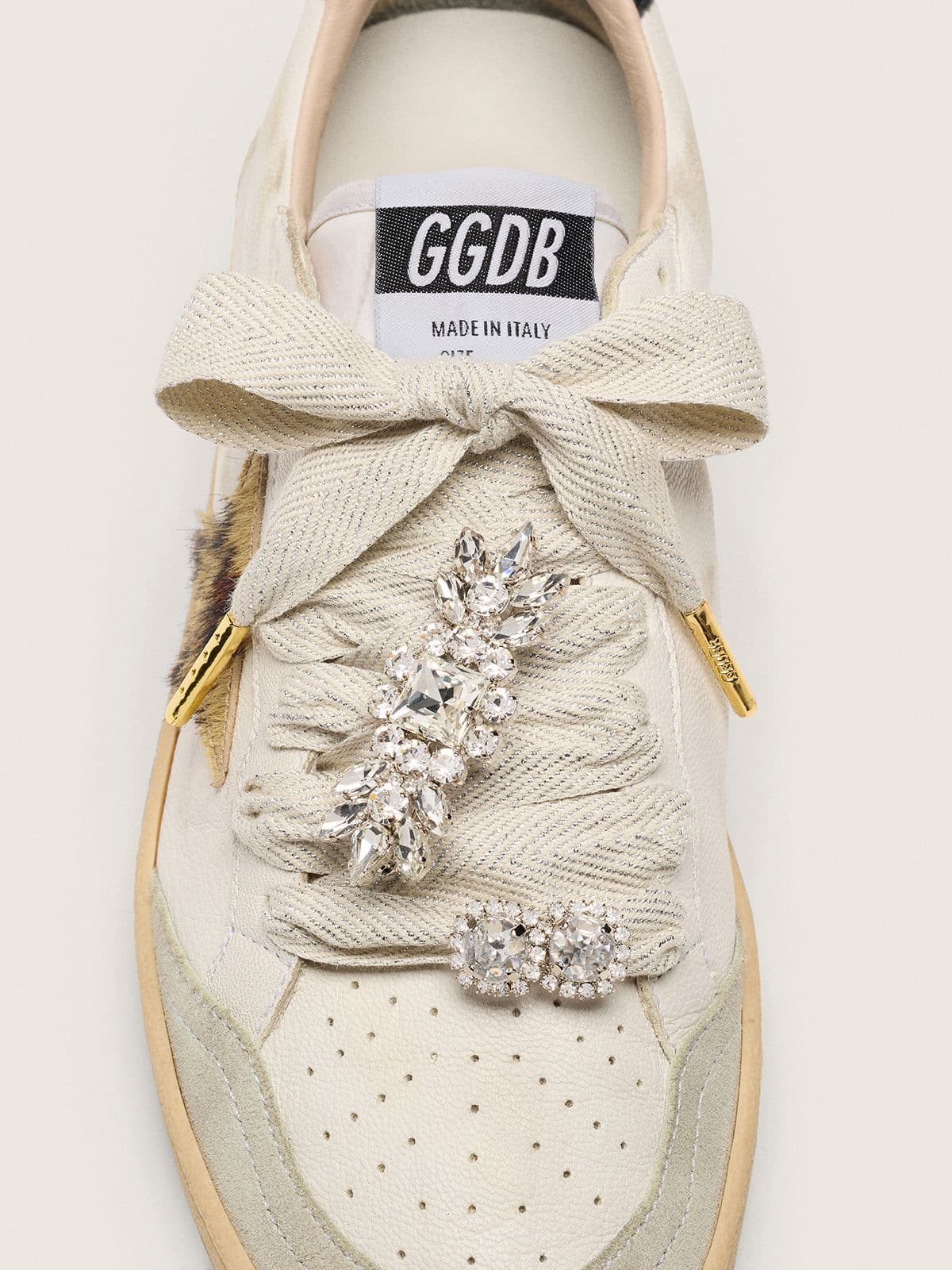 Golden Goose - Skin "Sparkling" cream and silver herringbone laces with two appliqué charms in 