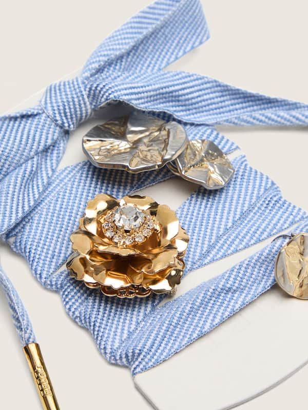 Golden Goose - Skins "Vintage" light blue and white herringbone laces embellished with charms in 